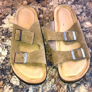 Women’s size 6 sandals